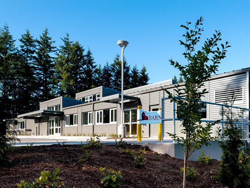 A picture of the Barn Artisan center on Bainbridge Island